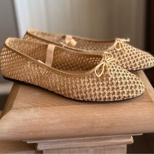 NWOT Chinese Laundry Tan Woven Flats